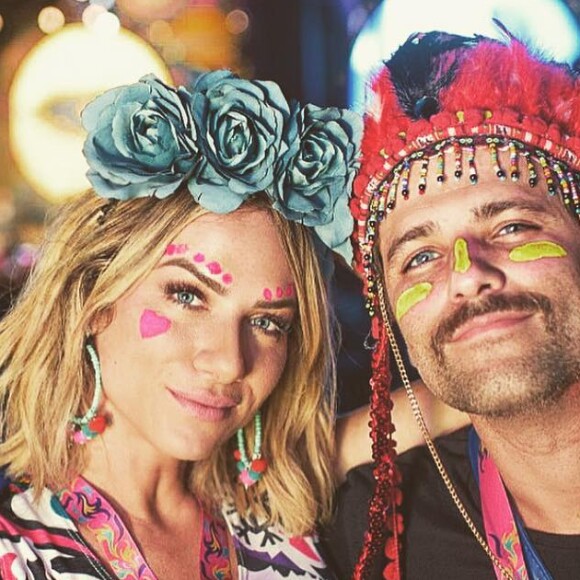 Quem gosta de cor pode apostar na make com desenhos rosa de Giovanna Ewbank para o Carnaval