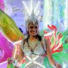Brilhos e pedrarias dão o tom: que tal a fantasia exibida por Bruna Marquezine no Carnaval 2013?