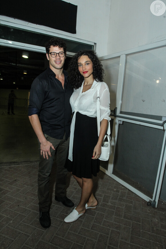 Débora Nascimento e José Loreto engataram namoro durante a novela 'Avenida Brasil', em 2012