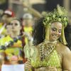 Rainha de bateria da Acadêmicos do Salgueiro, Viviane Araújo usou um look inspirado em Oxúm no ensaio de carnaval.