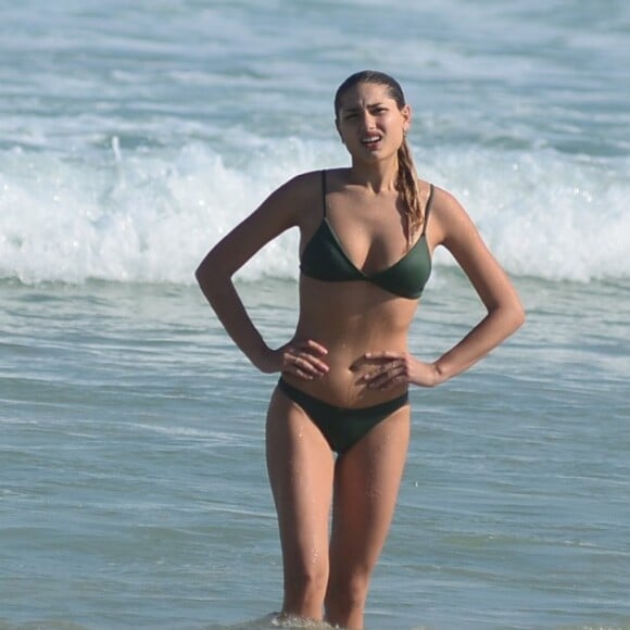 Sasha estuda moda em NY e só vem ao Rio quando está de férias