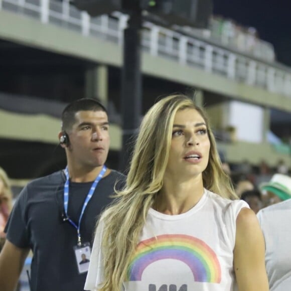 Ao longo do folhetim, Grazi Massafera ainda vai descobrir que possui uma doença terminar e terá que se desdobrar para cuidar do filho