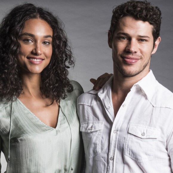 Débora Nascimento e José Loreto anunciaram o fim do casamento após seis anos há cerca de duas semanas
