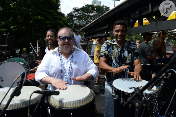 Até o chef Erick Jacquin caiu na folia no bloco Beleza Rara, em São Paulo.