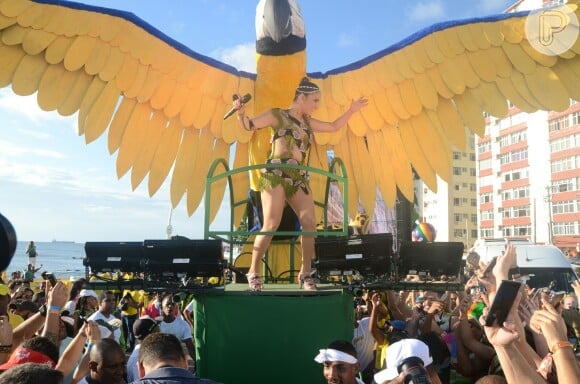 Claudia Leitte vai comandar ainda bloco de carnaval em São Paulo