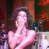 Deborah Secco colocou peruca e lente de contato para representar Sophia Loren no baile de gala do hotel Copacabana Palace, na noite deste sábado, 2 de março de 2019