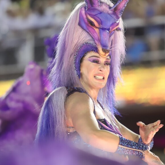 Claudia Raia arrasou em desfile na Beija-Flor, escola da qual é rainha, neste domingo, 3 de março de 2019