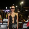 Bruna Marquezine aproveitou o 'Baile da Colômbia' e usou macacão transparente com calcinha bem cavada nesse Carnaval.