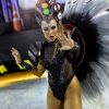 Carla Diaz brilhou como musa da Grande Rio, com um maiô supercavado, no carnaval do Rio de Janeiro