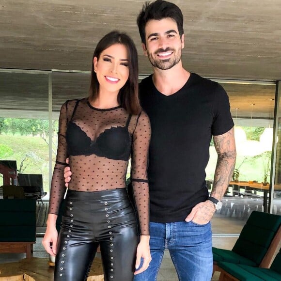 Adriana Sant'Anna contou que Rodrigão sente ciúmes da esposa