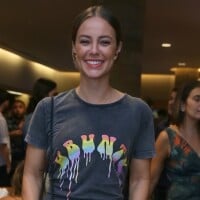 Trend neon básico é possível! Paolla Oliveira mostra como usar em pré-estreia