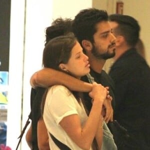 Agatha Moreira e Rodrigo Simas fazem passeio juntos no shopping Village Mall, no Rio de Janeiro, em 17 de março de 2019