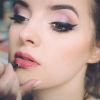Limpeza de pincéis: dermatologista dá cinco dicas infalíveis para retirar resíduo de maquiagem
