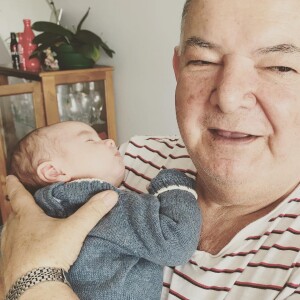 Filho de Milena Toscano ganhou o carinho do avô paterno