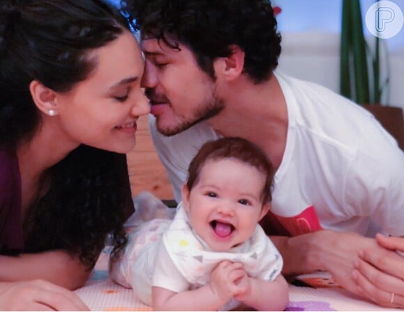 Débora Nascimento e José Loreto são pais de Bella, de 11 meses