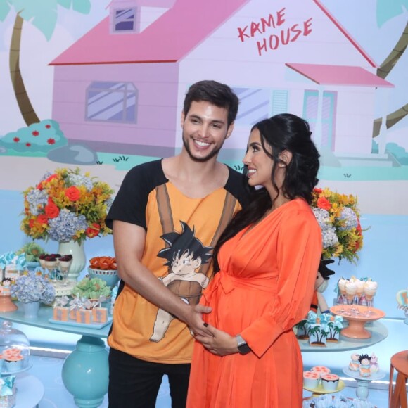 Jade Seba namora o ator Bruno Guedes, pai de seu filho, Zion