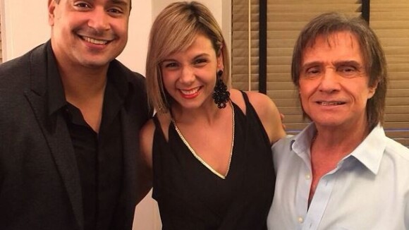 Xanddy e Carla Perez tietam Roberto Carlos nos EUA: 'Noite mais que especial'
