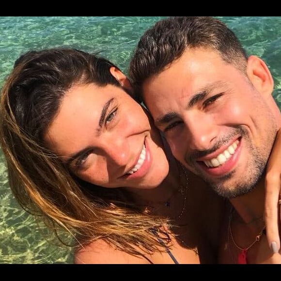 Casamento de Cauã Reymond e Mari Goldfarb tem decoração repleta de flores. Veja fotos da cerimônia realizada em 13 de abril de 2019