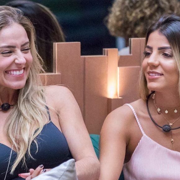 Expulsa do 'BBB19', Hariany frisou que quer conversar com Paula, campeã do reality: 'Tem algumas brincadeiras que a gente faz que acha que é engraçado, mas que para outra pessoa pode não ser'