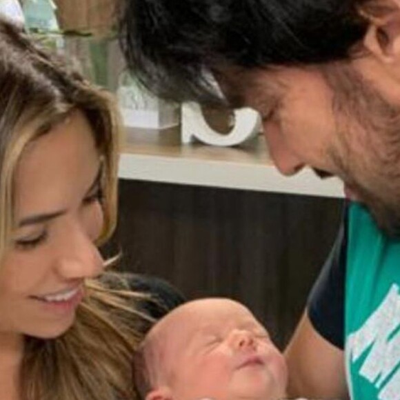 Filho de Patricia Abravanel, Senor foi paparicado pelas avós. Menino é o 12º neto de Silvio Santos
