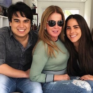 Zilu falou sobre a relação das filhas, Wanessa e Camilla, com noiva de Zezé di Camargo