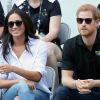 Príncipe Harry e Meghan Markle não escreve 'princesa' ao parabenizar a sobrinha