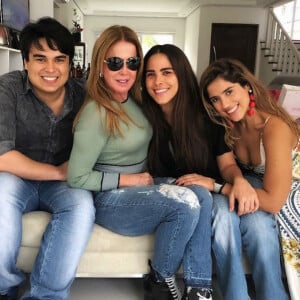 Zilu é mãe de Igor, Wanessa e Camilla, frutos da união com Zezé di Camargo