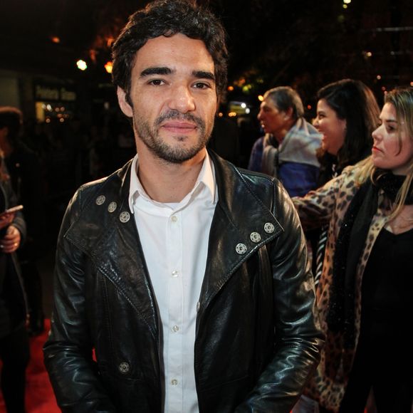 Caio Blat vive Geandro na novela das nove, 'O Sétimo Guardião'