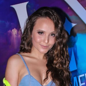 Larissa Manoela descartou comemorar seu aniversário de 19 anos, no fim do ano, com festa