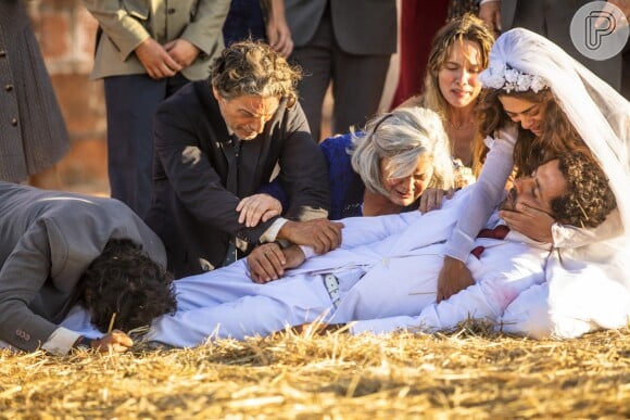 Após levar tiro de Dulce (Fernanda Montenegro), Amadeu (Marcos Palmeira) perde o movimento das pernas na novela 'A Dona do Pedaço'