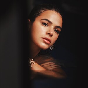 Bruna Marquezine é estrela de uma campanha de joias