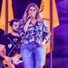 Marilia Mendonça cantou música do composta pelo namorado, Murilo Huff, em show, o hit 'Bem Pior Que Eu'
