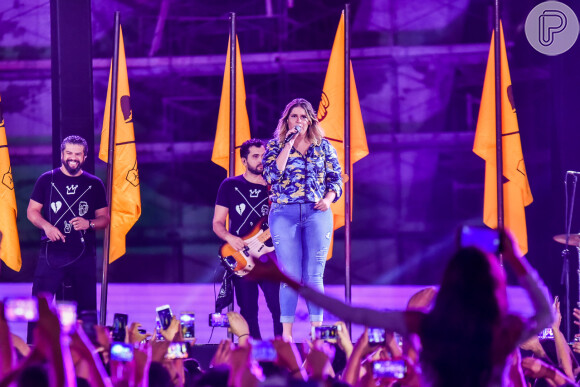Marilia Mendonça cantou música do composta pelo namorado, Murilo Huff, em show, o hit 'Bem Pior Que Eu'