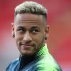 'To aqui pra pedir perdão para a minha família por colocarem eles nessa situação porque realmente não queria e fui induzido a isso', disse Neymar