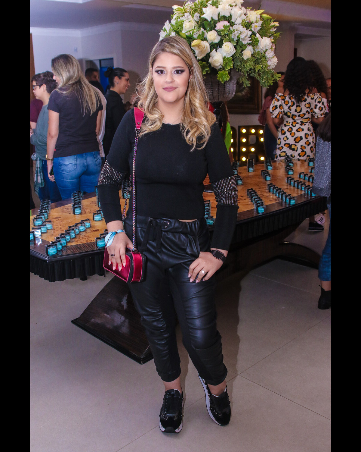 Foto: Filha do humorista Tom Cavalcante, Maria Fernanda Cavalcante também  esteve em aniversário da atriz Bia Jordão em buffet de São Paulo -  Purepeople