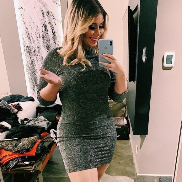 Marilia Mendonça precisou driblar com um problema no look