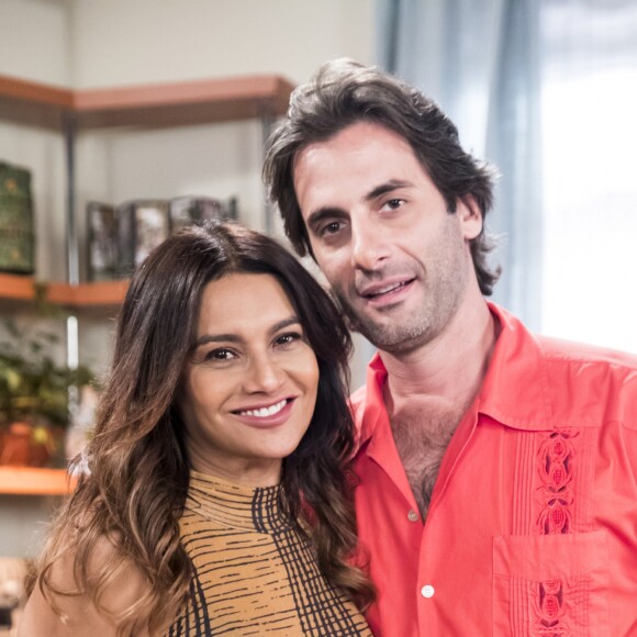 Janaína (Dira Paes) e Raimundo (Flávio Tolezani) terminam juntos e criam empreendimento na novela 'Verão 90'