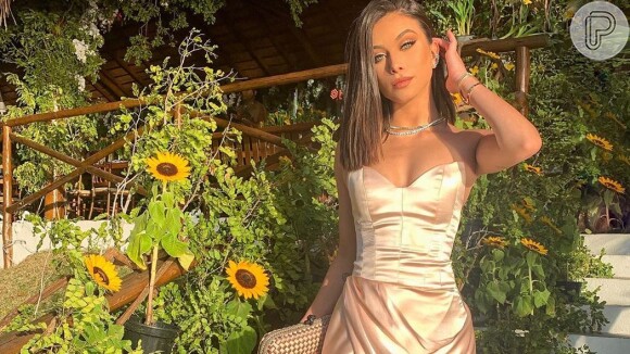 Flavia Pavanelli afasta rumores de namoro após responder comentário no Instagram nesta sexta-feira, dia 14 de junho de 2019