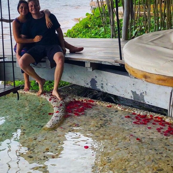 Thais Fersoza e Michel Teló estão em uma viagem romântica no México