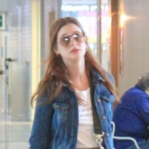 Marina Ruy Barbosa foi clicada em aeroporto do Rio nesta quarta-feira, 19 de junho de 2019