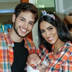 Filho de Jade Seba e Bruno Guedes, Zion usou roupa junina para celebrar seu primeiro mês
