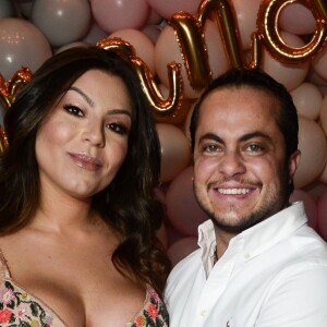 Andressa Ferreira e Thammy Miranda anunciaram a gravidez na sexta-feira, 28 de junho