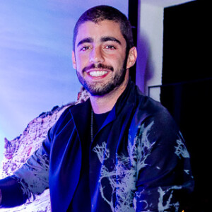 Pedro Scooby afastou polêmica por filho fazer chifrinhos com as mãos durante música de Anitta: 'É por que a Ângela estava ensinando sobre os carros, ele gosta muito carro, e ela ensinou esse símbolo de touro para lembrar a marca Toyota'