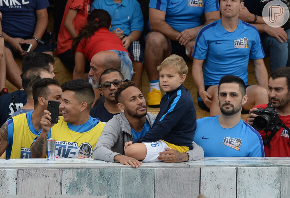 Neymar e filho brincam em festa de aniversário do amigo do jogador nesta sexta-feira, dia 05 de julho de 2019