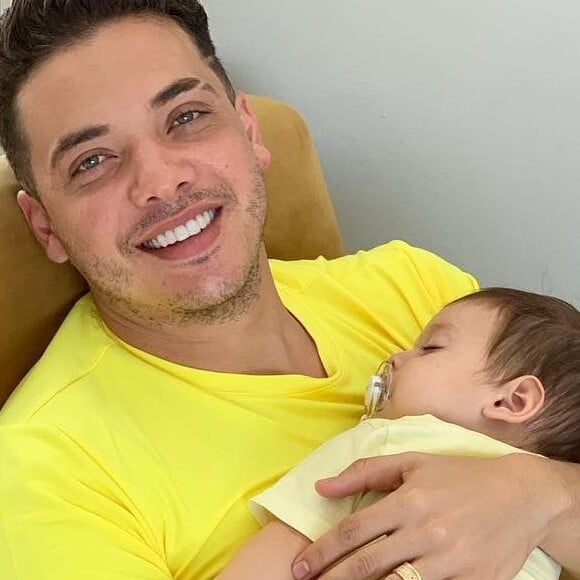 Fãs de Wesley Safadão afirmam que caçula do artista herdou a beleza do pai em show neste sábado, dia 06 de julho de 2019