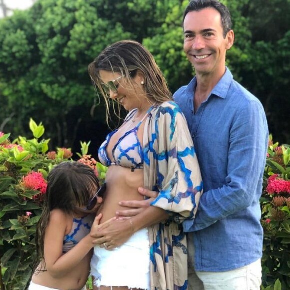 Ticiane Pinheiro mostra barriga de gravidez em treino nesta terça-feira, dia 09 de julho de 2019