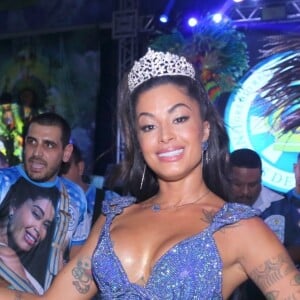 Aline Riscado vai debutar à frente de ritmistas do Grupo Especial em 2020