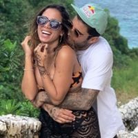 Anitta elogia namorado, Pedro Scooby, ao vê-lo com uma roupa sua: 'Eu passo mal'