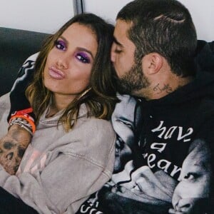 'Eu passo mal', brincou Anitta ao ver Pedro Scooby usando uma blusa sua