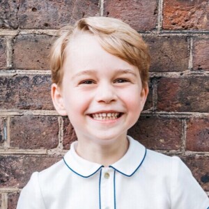 Filho de Kate Middleton e Príncipe William, George tira foto com a camiseta da seleção da Inglaterra por aniversário de 6 anos nesta segunda-feira, dia 22 de julho de 2019